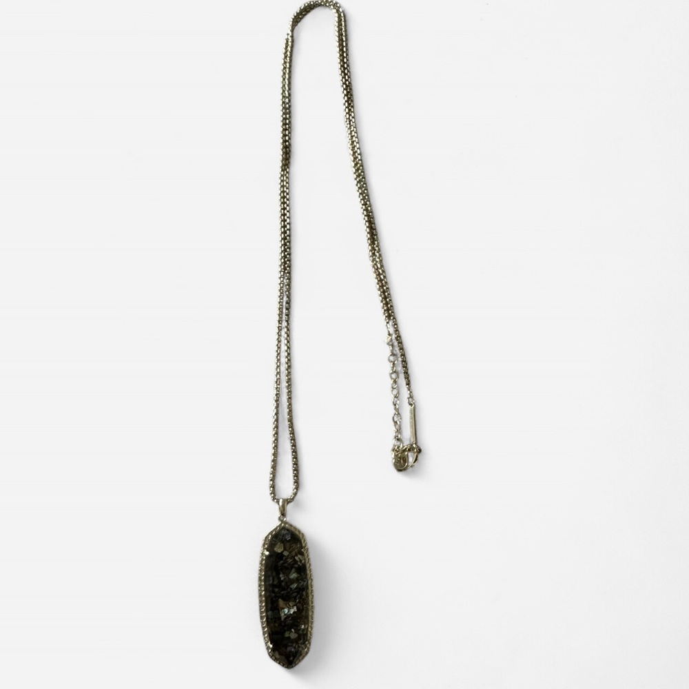 Kendra scott- Mother of pearl necklace